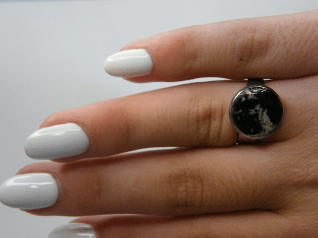 Cabochon Noir/Blanc