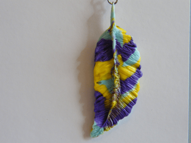 Plume Violet/Bleu/Jaune