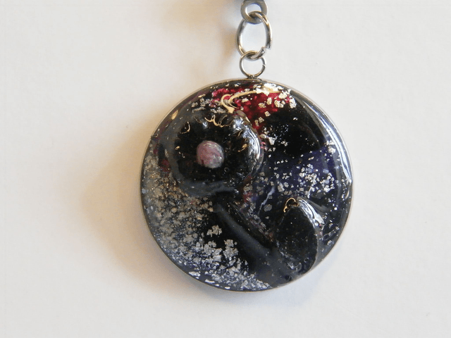 Cabochon Noir/Violet/Rose/Blanc