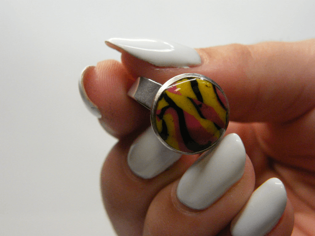 Cabochon Jaune/Rose/Noir