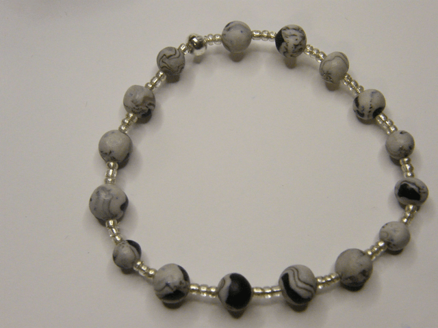 Perles Blanc/Noir/Marron