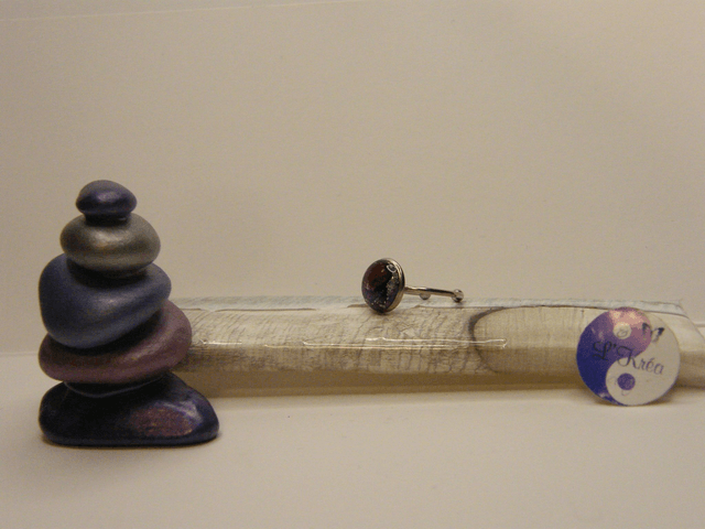 Cabochon Noir/Violet/Rose Translucide