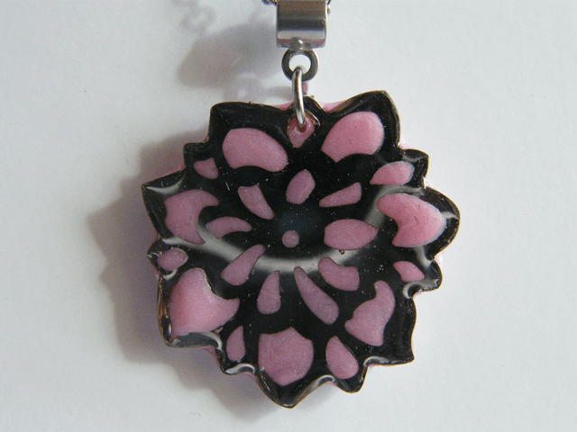 Pendentif Fleur intégré Rose