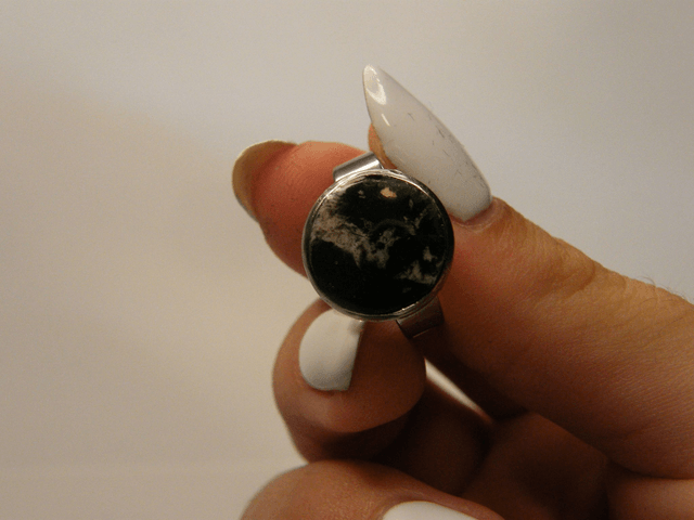 Cabochon Noir/Blanc
